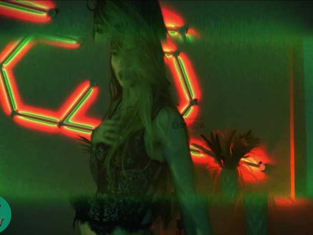 ManiFreyja live cam on BongaCams