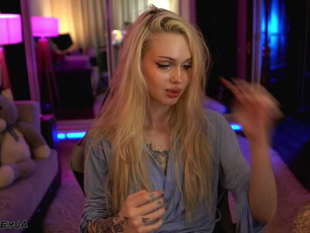 ManiFreyja live cam on BongaCams