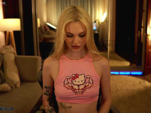 ManiFreyja live cam on BongaCams