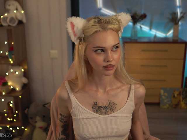 ManiFreyja live cam on BongaCams