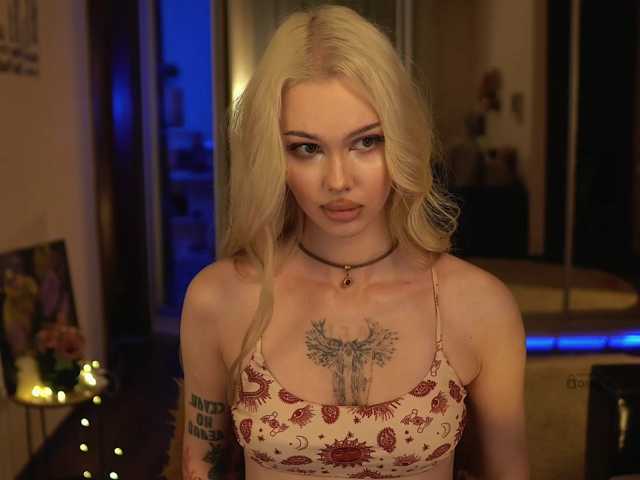 ManiFreyja live cam on BongaCams