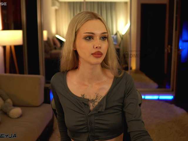ManiFreyja live cam on BongaCams