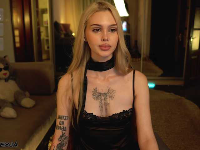 ManiFreyja live cam on BongaCams