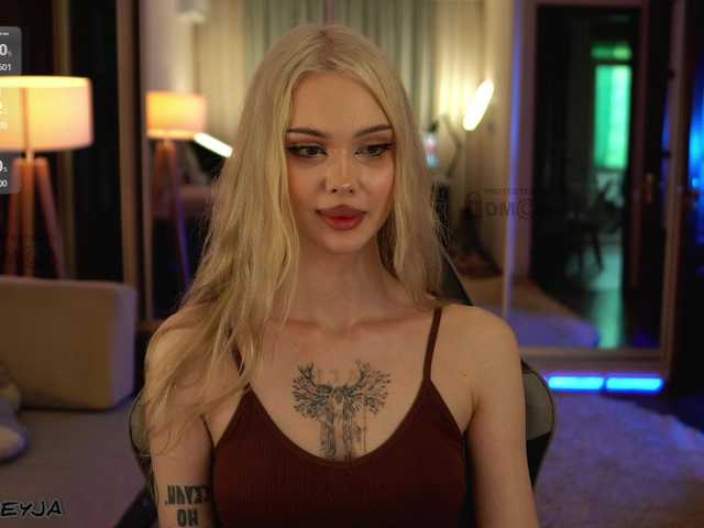 ManiFreyja live cam on BongaCams