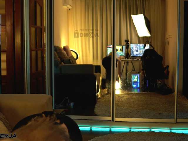 ManiFreyja live cam on BongaCams