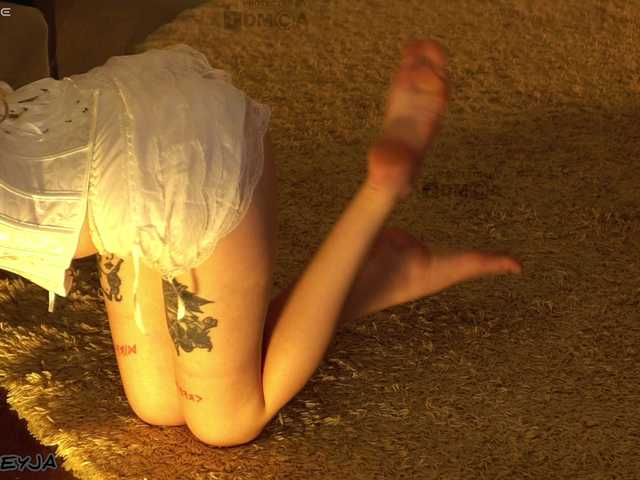 ManiFreyja live cam on BongaCams