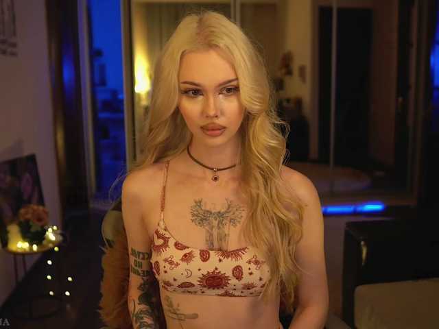 ManiFreyja live cam on BongaCams