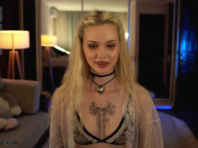 ManiFreyja live cam on BongaCams