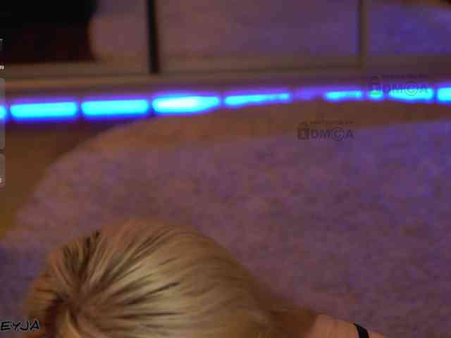 ManiFreyja Sex Cam Show