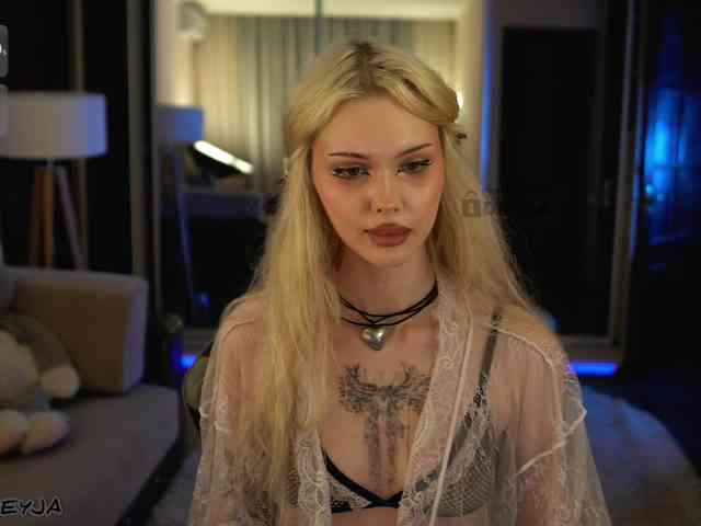 ManiFreyja Sex Cam Show