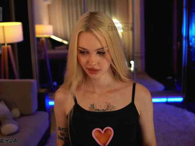 ManiFreyja Sex Cam Show