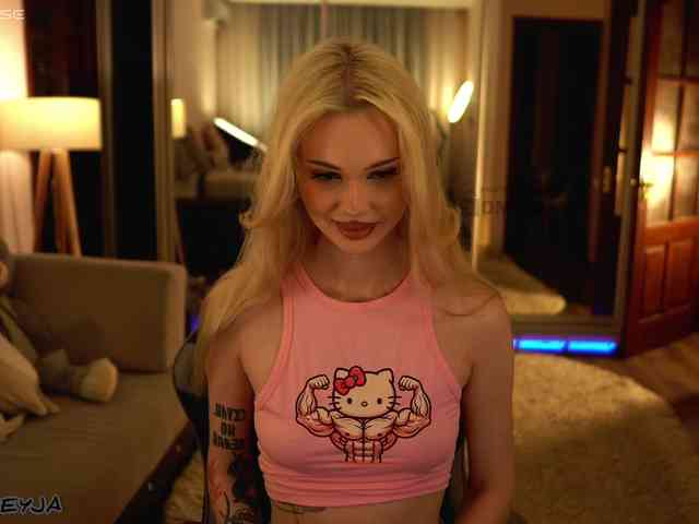 Manifreyja's cam show statistics and live stream