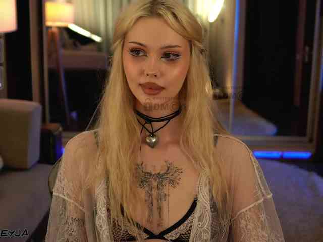 ManiFreyja Sex Cam Show