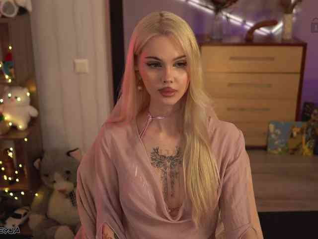 ManiFreyja Live Webcam on BongaCams