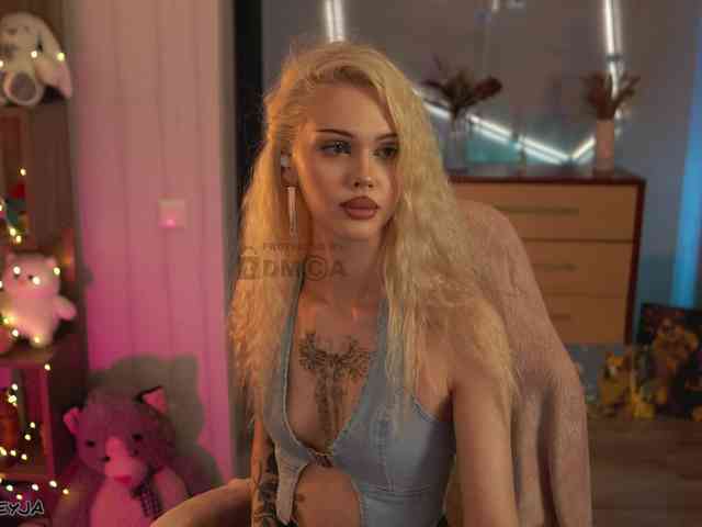 Model: ManiFreyja