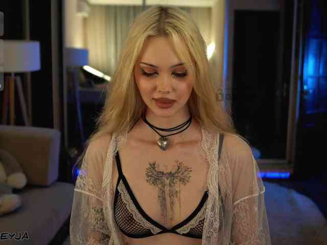 ManiFreyja Sex Cam Show
