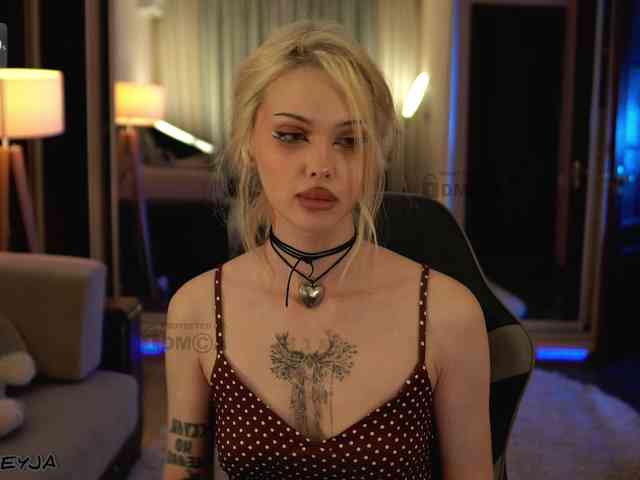 ManiFreyja Sex Cam Show