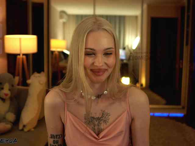ManiFreyja Sex Cam Show