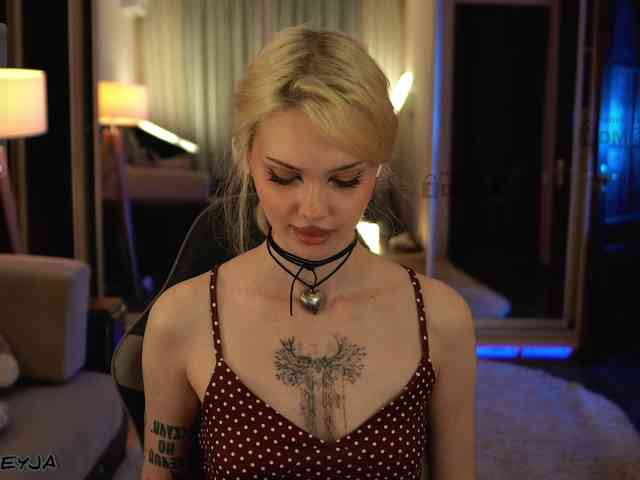 ManiFreyja Sex Cam Show