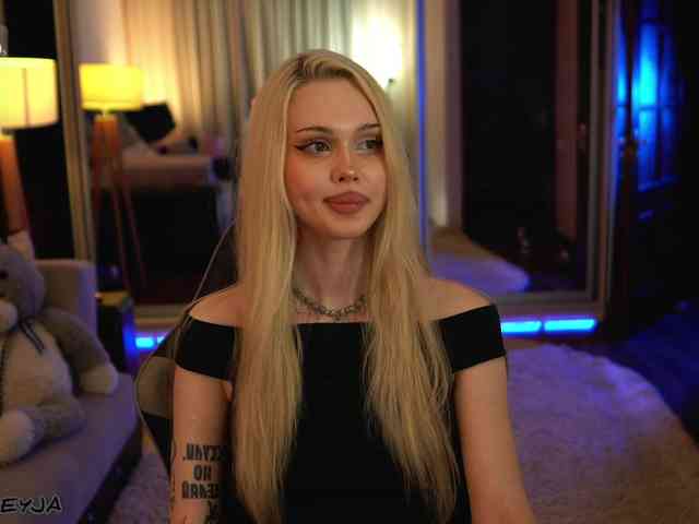 ManiFreyja Sex Cam Show