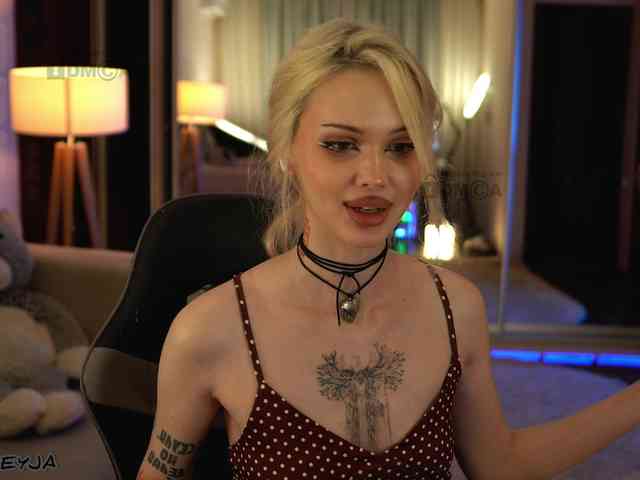 ManiFreyja Sex Cam Show