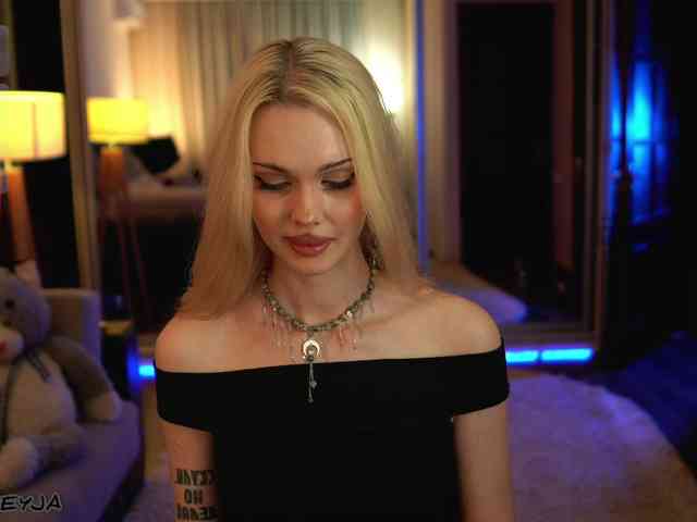 ManiFreyja Sex Cam Show