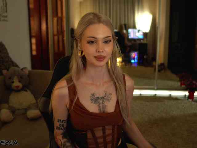 ManiFreyja's webcam live show