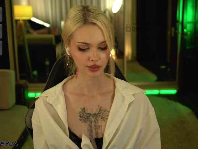 ManiFreyja Sex Cam Show