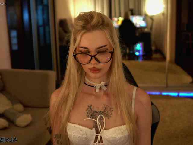ManiFreyja webcam
