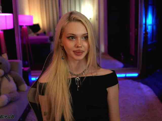 ManiFreyja Sex Cam Show