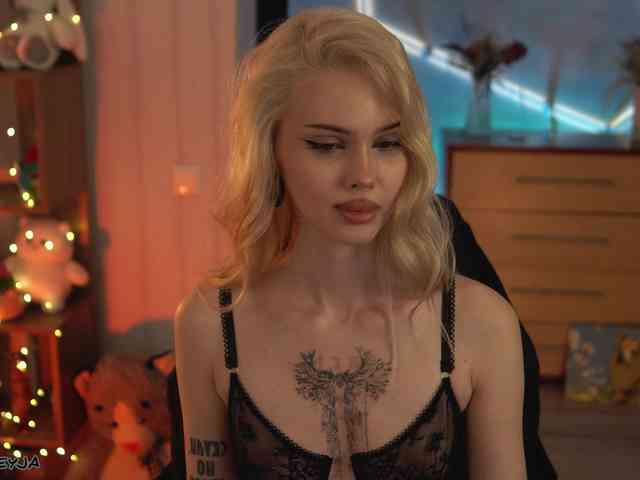 Modella: ManiFreyja