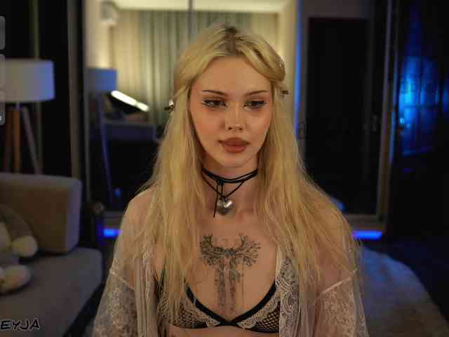 ManiFreyja Sex Cam Show