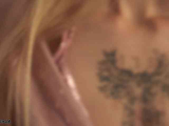 ManiFreyja Live Webcam on BongaCams