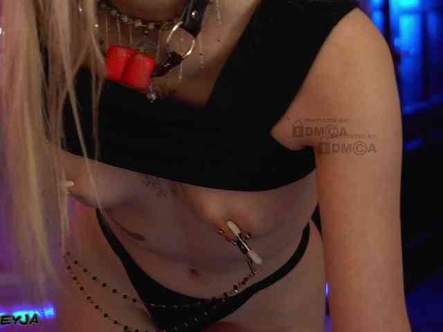 ManiFreyja Sex Cam Show