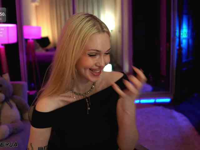ManiFreyja Sex Cam Show