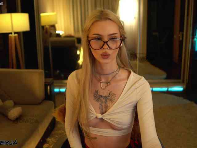 ManiFreyja webcam