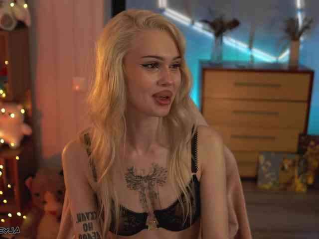 ManiFreyja Live Webcam on BongaCams