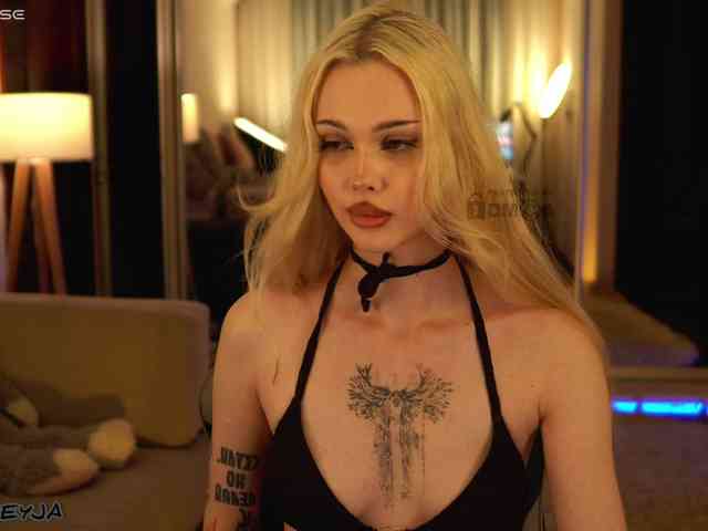 Model: ManiFreyja
