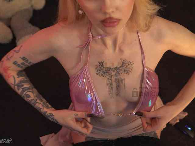 ManiFreyja Live Webcam on BongaCams