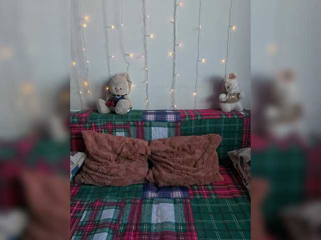 Bonniewoods live webcam show