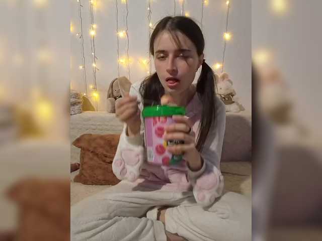 Bonniewoods live webcam show