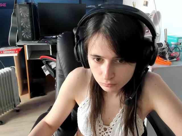 Bonnie_Woods webcam