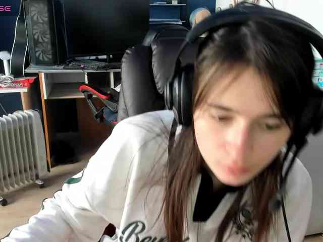 Bonnie_Woods webcam