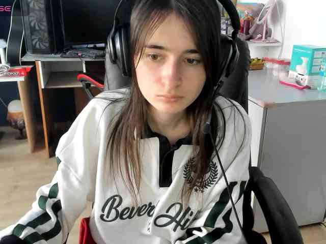 Bonnie_Woods webcam