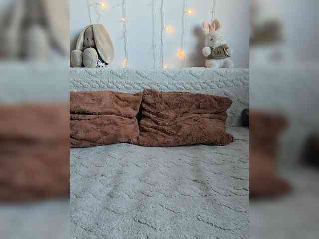 Bonnie_Woods webcam