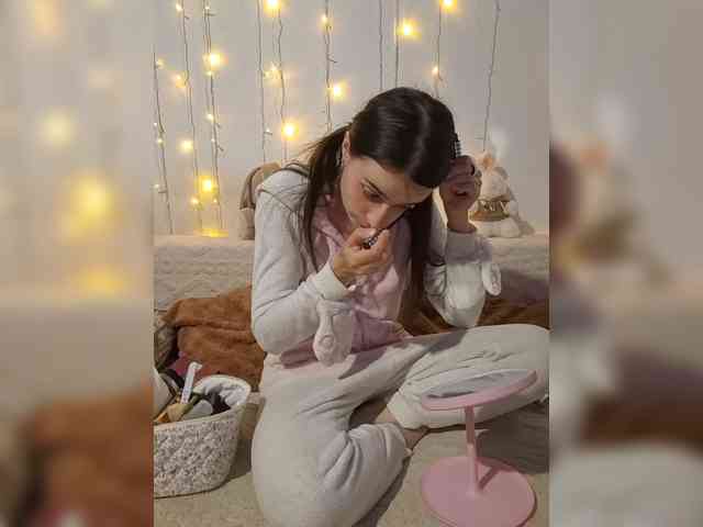 Bonnie_Woods webcam