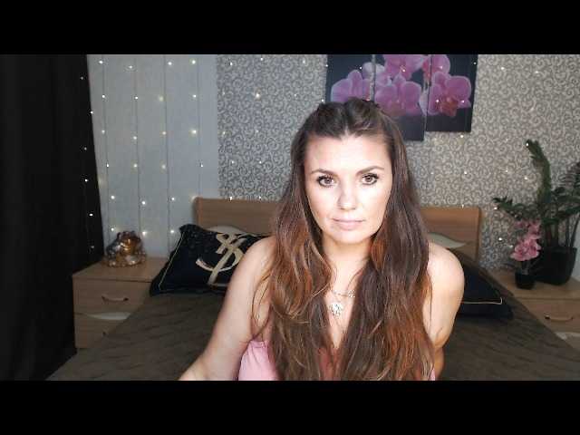 AwesomeValen live cam preview
