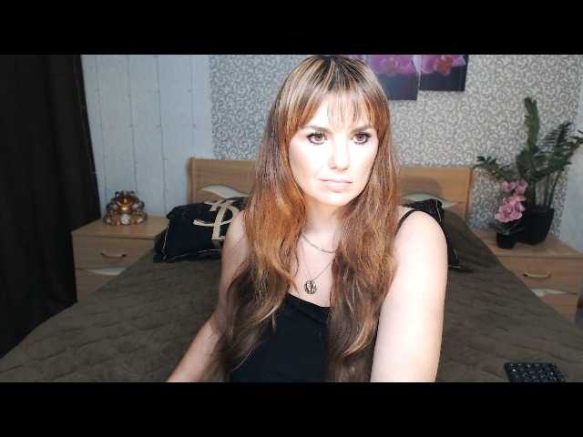 AwesomeValen live cam on BongaCams