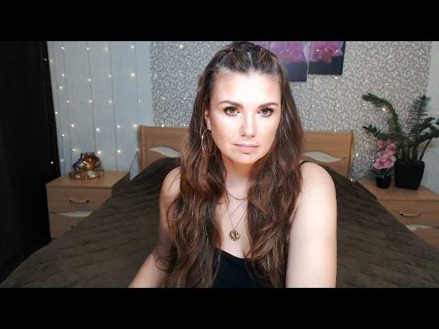 AwesomeValen live cam preview