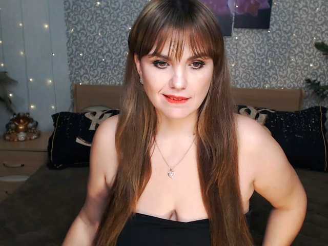 AwesomeValen live cam on BongaCams